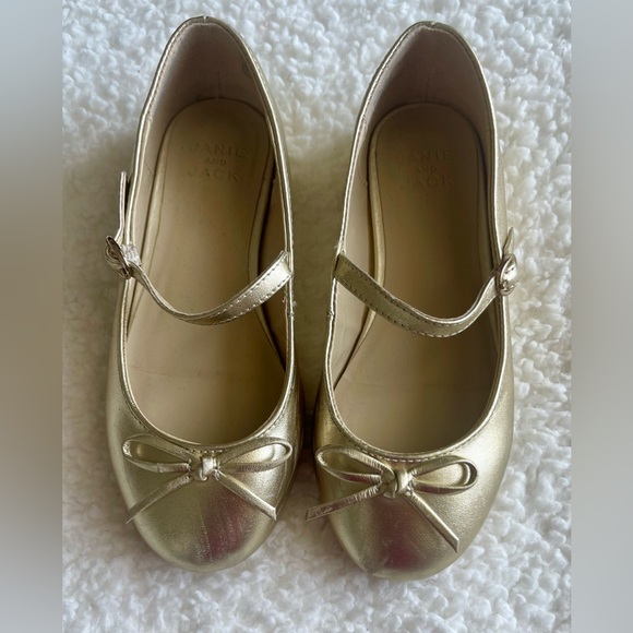 Janie and Jack Other - Janie and Jack Girls metallic bow ballet flat